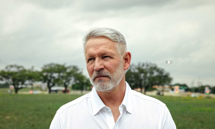 Vaccinated  American Airlines Pilot Suffers In-Flight Cardiac Arrest